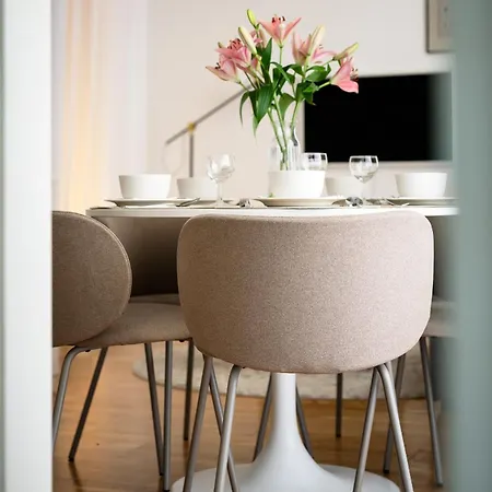 Spacious Old Town Apartment Perfect Home For 5 דירה פראג