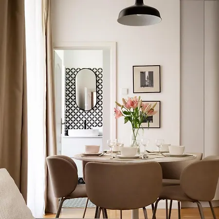 דירה Spacious Old Town Apartment Perfect Home For 5