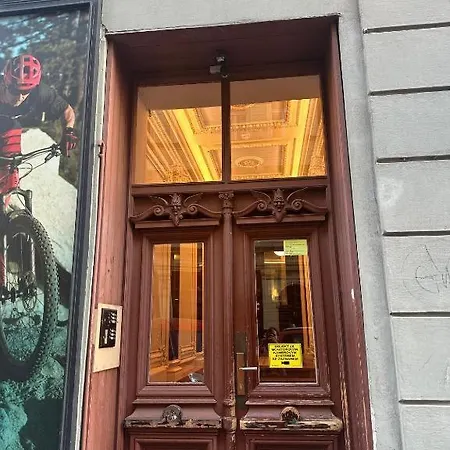 Lägenhet Spacious Old Town Apartment Perfect Home For 5 Prag