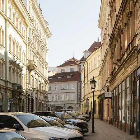 Spacious Old Town Apartment Perfect Home For 5 Prag